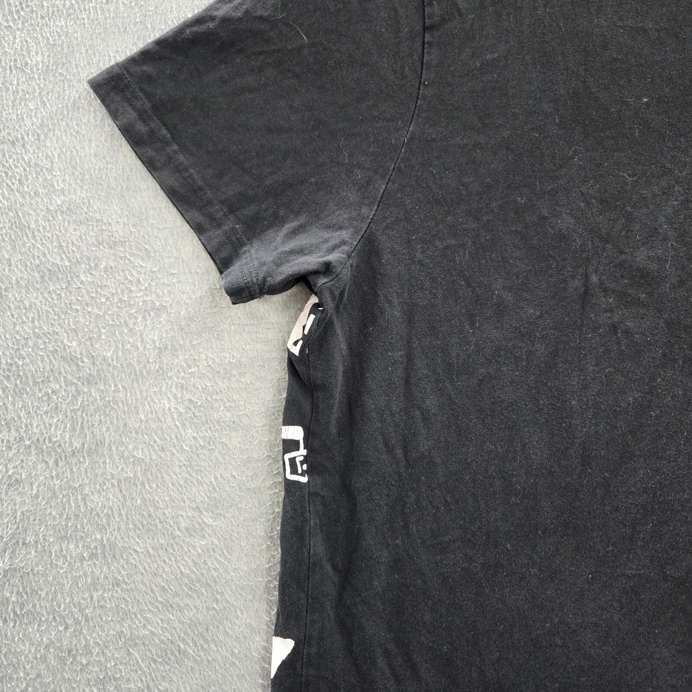 VINTAGE Southpole Men‎ Shirt Medium Black Logo Artwork Skater Streetwear Y2K Tee - Picture 9 of 10